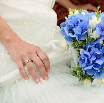 blue_bridal_bouquet_2